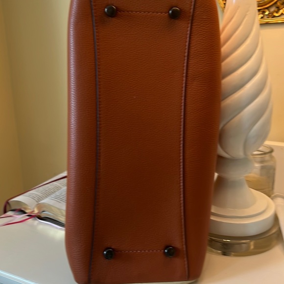 Lora Carryall In Colorblock Signature - Picture 7 of 8